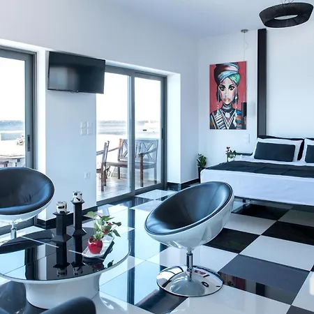 Majestic Penthouse In The Heart Of Patra Apartment Exterior photo