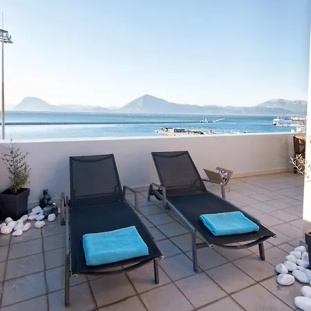 Majestic Penthouse In The Heart Of Patra Apartment Exterior photo